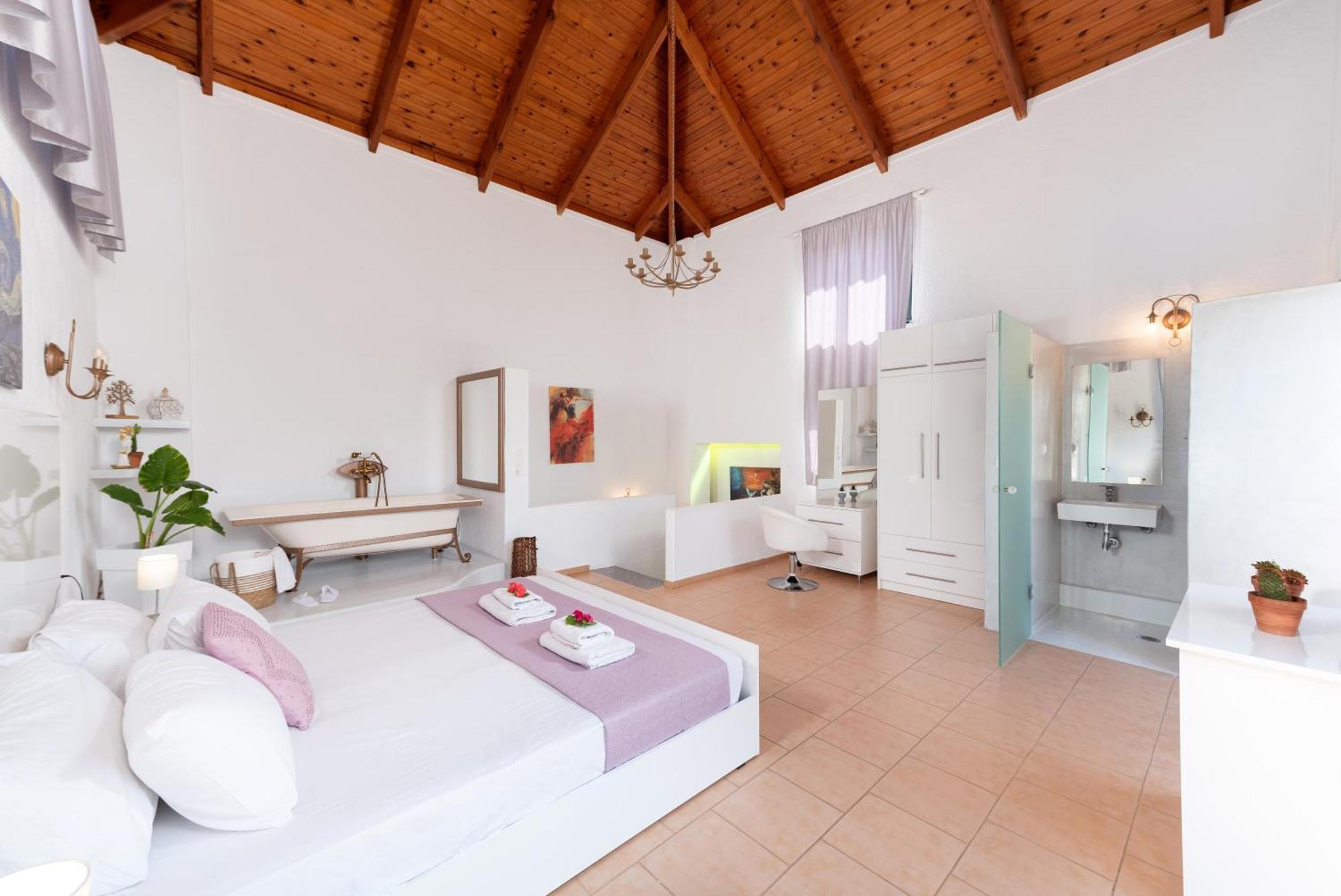 Coastal Dream Beachview Jacuzzi& Sauna Amoudara  Esterno foto